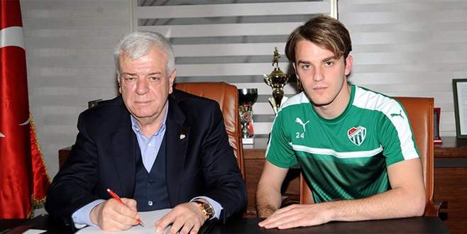Bursaspor, genç isimle sözleşme uzattı
