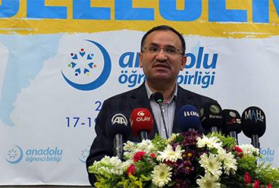 Bozdağ: ‘Herkesi bir panik ve korku sarmış durumda’