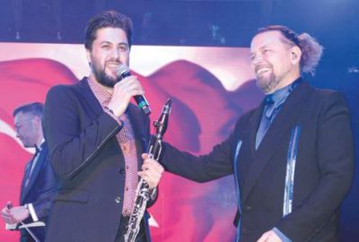 İskender Paydaş’tan çok özel konser