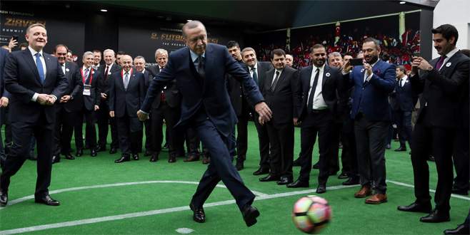Erdoğan’dan Fransız efsaneye penaltı golü