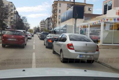 Bursa trafiğini duyarsız sürücüler kilitliyor