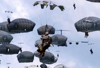 ABD Rakka’ya havadan asker indirdi