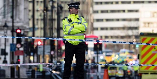 İngiltere’de terör saldırısının ardından 6 adrese baskın
