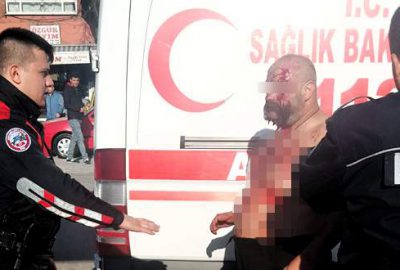 14 yaşındaki kızı taciz eden kişiyi linçten polis kurtardı