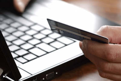 İnternetten giyinmeye başladık