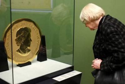 Müzeden 100 kiloluk hatıra altın para çalındı