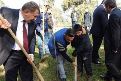 Engelli öğrenciler üniversite bahçesini çiçeklendirdi