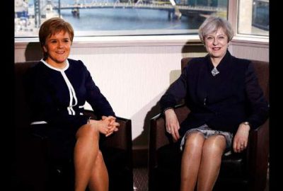 Bacakları olay oldu