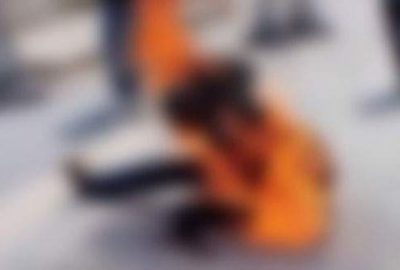 Hırsızları diri diri yaktılar