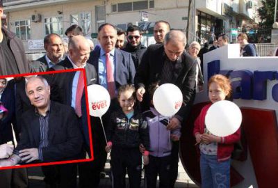 Efkan Ala koluna ‘evet’ dövmesi yaptırdı