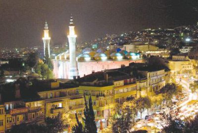Üç ayların başlamasını müjdeleyen Regaip Kandiliniz kutlu olsun