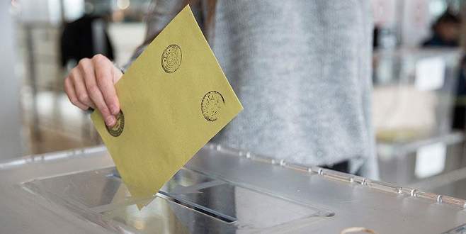 Yurt dışında üç günde 69 bin seçmen oy kullandı