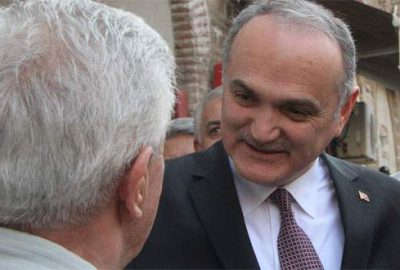 Bakan Özlü, Bursa’da ‘hayır’ çadırını ziyaret etti