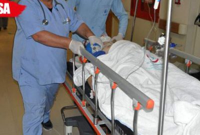 Motosiklet, çöp kamyonu ile kafa kafaya çarpıştı