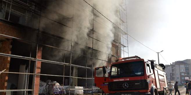 Bursa’da inşaatta yangın