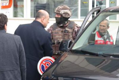 Banka soygunu girişimi: 2 yaralı