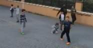 Fenerbahçeli Lens çocuklarla top oynadı