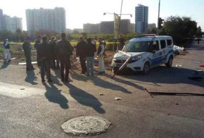 Polis aracına alçak saldırı: 2 yaralı