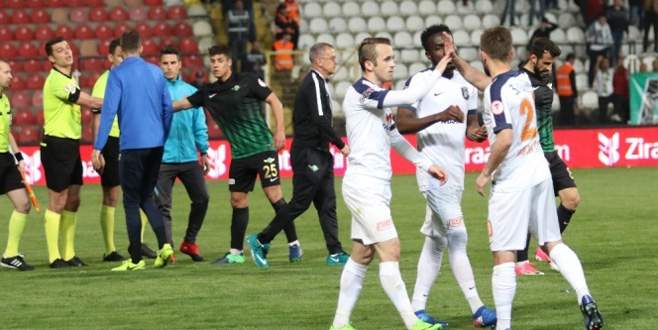 Medipol Başakşehir yarı finalde: 2-0