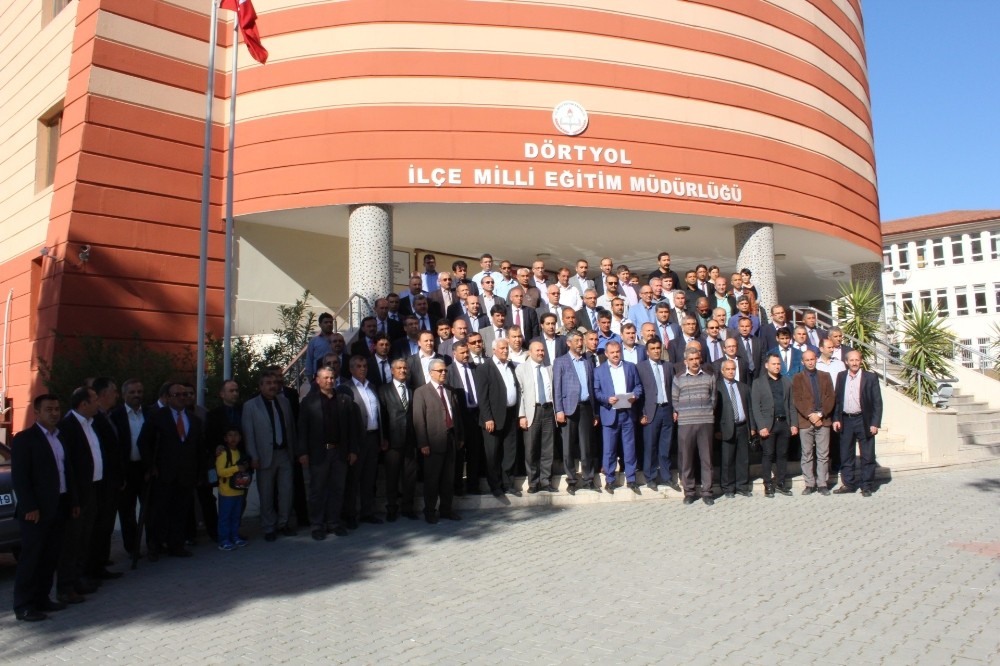 Eğitimciler Birliği Sendikası, Toksoy’a yapılan saldırıyı kınadı Eğitimciler Birliği Sendikası, Toksoy’a yapılan saldırıyı kınadı