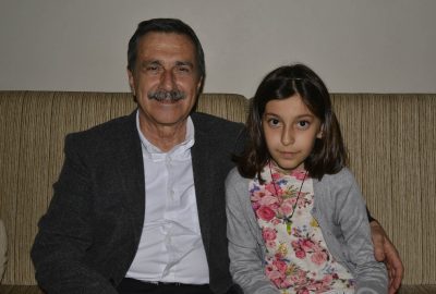 Köpeğin ısırması sonucu yaralanan çocuğa başkan morali