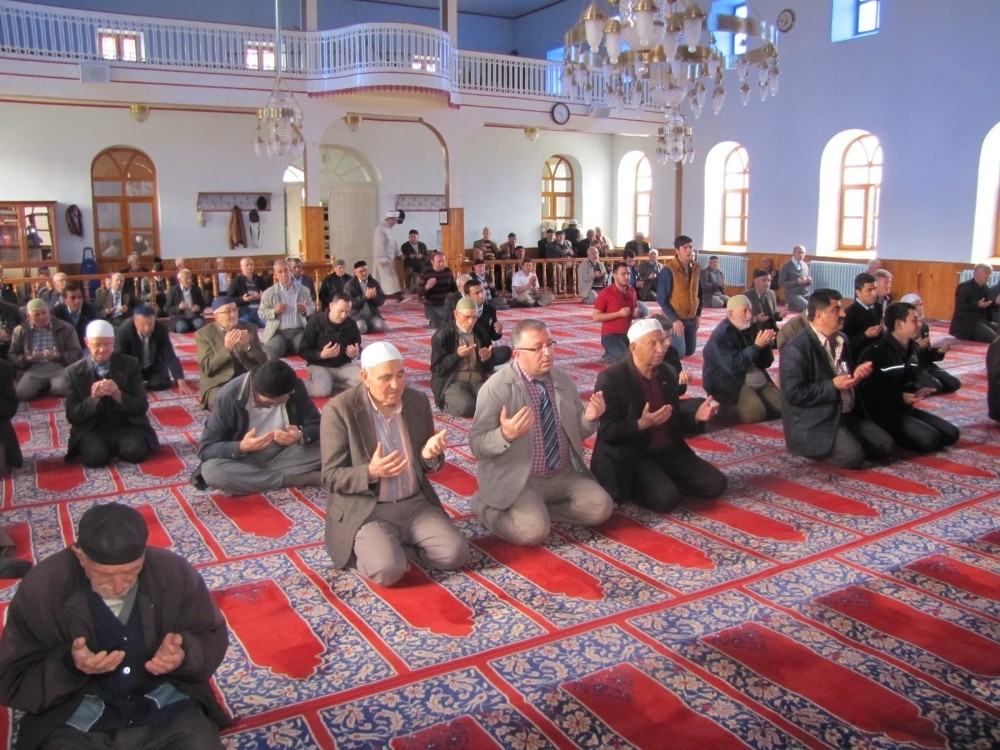 Hisarcık’ta şehit polisler için mevlit okutuldu