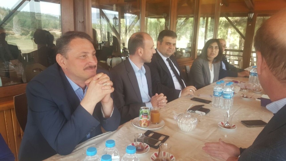 “Hediyeniz Vezirköprü’den” projesi masaya yatırıldı “Hediyeniz Vezirköprü’den” projesi masaya yatırıldı