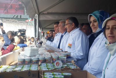 Zeytinburnu’nda vatandaş çiğ köfteye doydu