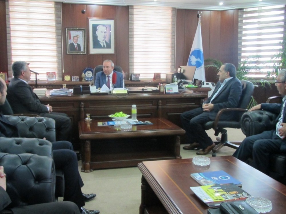 MÜSİAD’dan Rektör Battal’a ziyaret