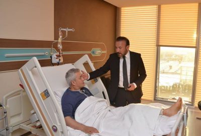 Başkan Doğan’dan, Körfez Belediyesi eski başkanı Pehlivan’a geçmiş olsun ziyareti