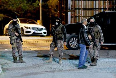 ‘Dur’ ihtarına uymayan araca ateş açıldı: 2 ölü, 1 yaralı