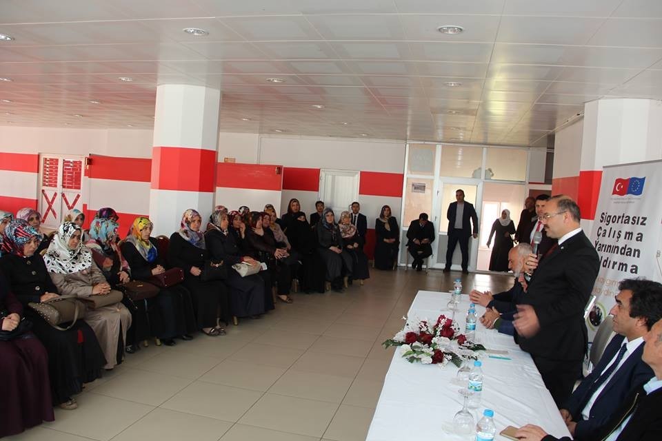 Milletvekili Deligöz’den son sürat referandum çalışmaları