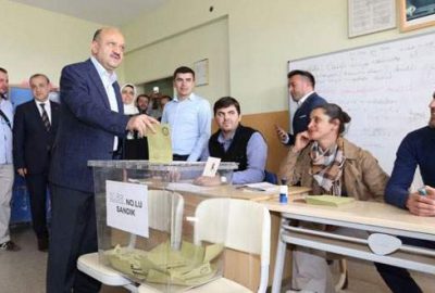 Bakan Işık oyunu kullandı