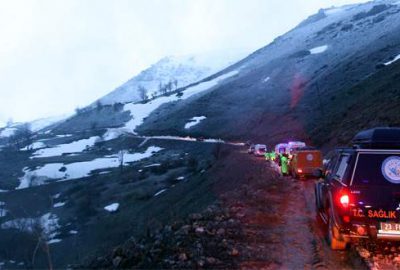 Tunceli’de düşen polis helikopterinde 12 kişi şehit oldu