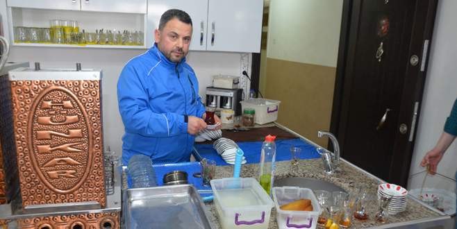 Çalıştığı iş yerini böyle soydu!