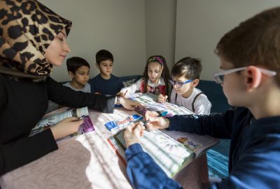 Eyüplü çocuklar Evde Değerler Eğitimi’yle sosyalleşiyor