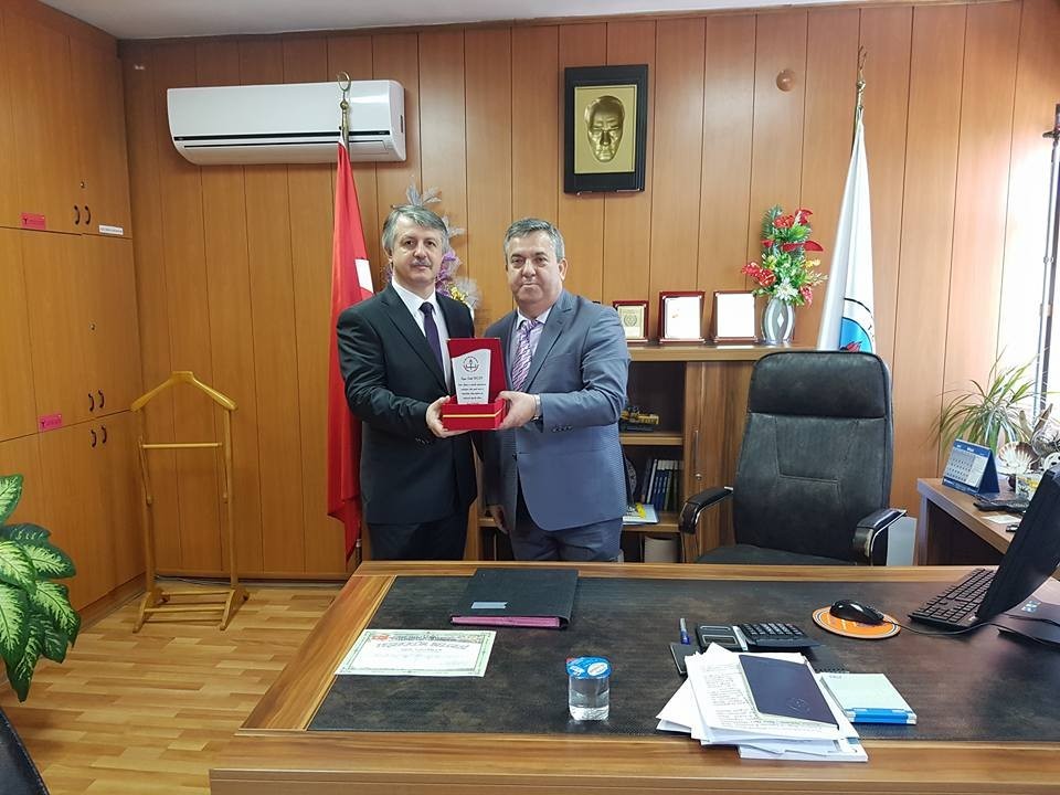 Yılın öğretmeni 3 yılda ikinci kez Erdemir İlkokulu’ndan çıktı