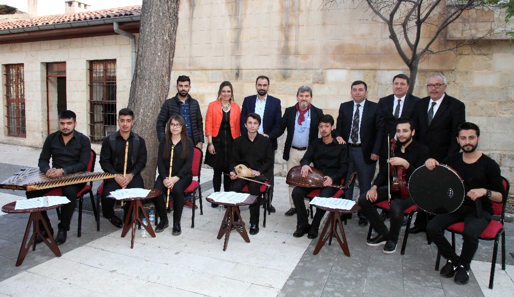 TMDK öğrencilerinden “Seslenişler” adlı müzik dinletisi