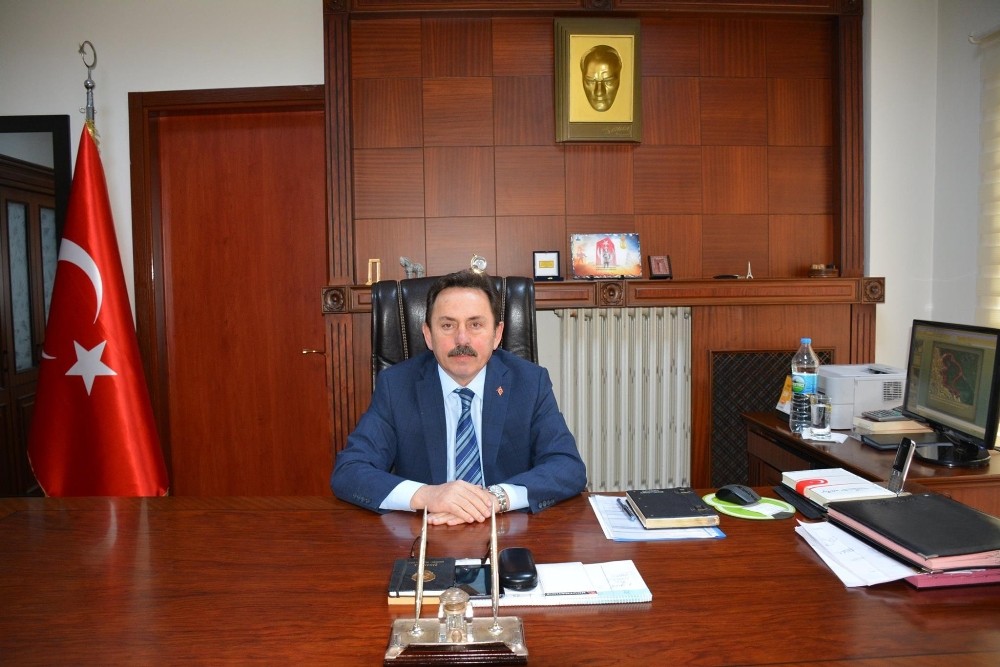 Eskioğlu, 23 Nisan’ı kutladı