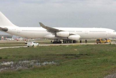 Atatürk Havalimanı’nda uçak toprak alana çıktı