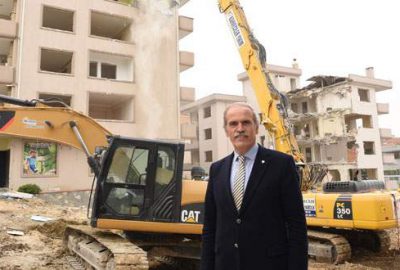 Fatih Sultan Mehmet Bulvarı’nda yıkım başladı