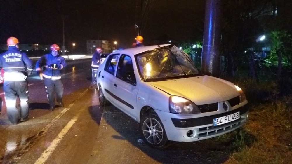 Sakarya’da trafik kazası: 3 yaralı