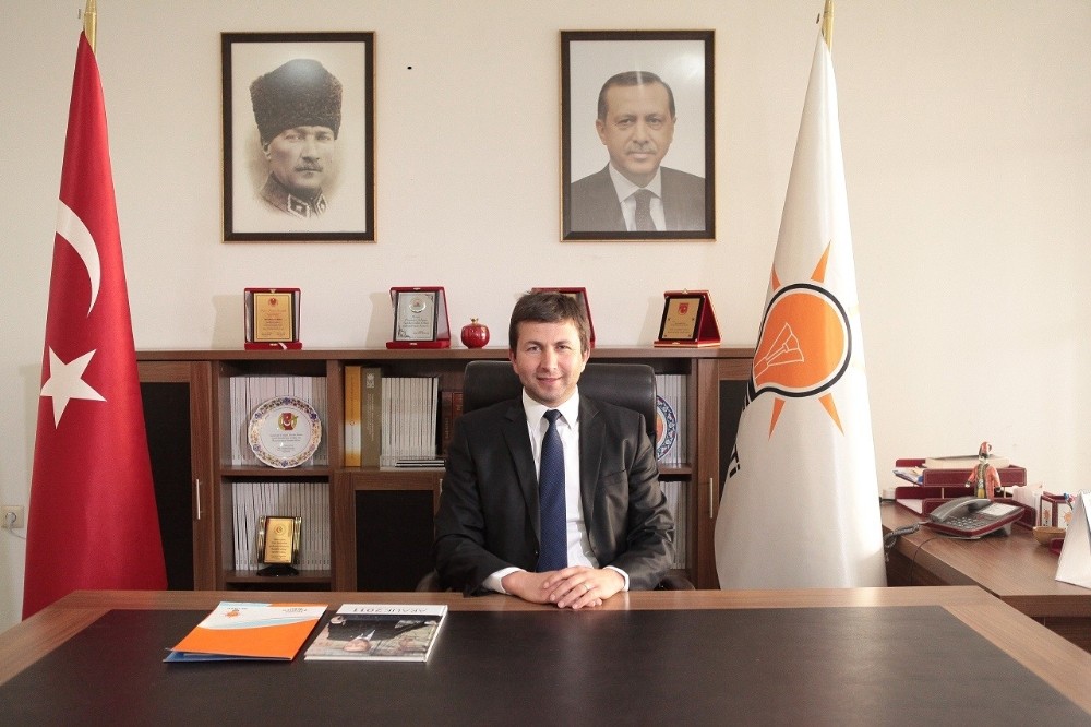 Başkan Bilal Demirci: Genç çiftçilere 30 bin lira hibe desteği verilecek Başkan Bilal Demirci: Genç çiftçilere 30 bin lira hibe desteği verilecek