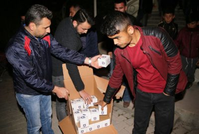 Karaman belediyesi kandil simidi dağıttı