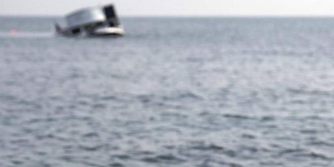 Midilli açıklarında sığınmacıları taşıyan bot battı: 5 ölü