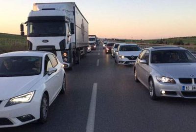 Bursa-İzmir karayolunda 3 günlük tatil yoğunluğu