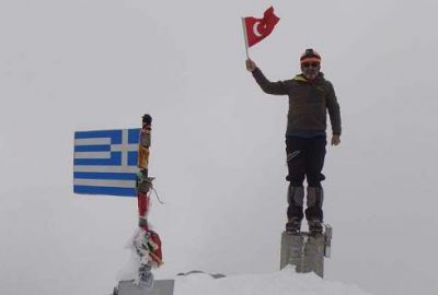 Bursalı dağcılar ‘Yunanistan’ın zirvesi’ne tırmandı