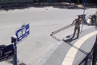 Merdiven dayayıp karargahtan kaçmışlar