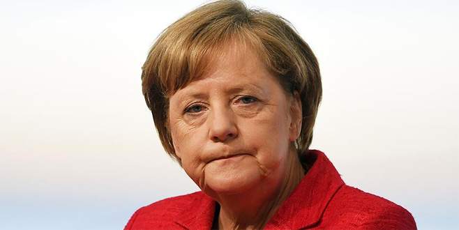 Merkel’den çifte vatandaşlığa destek