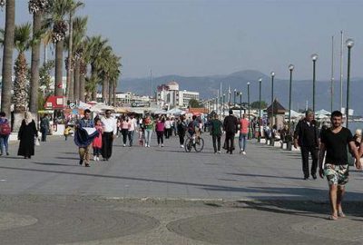 Üç günlük tatil turizmcinin yüzünü güldürdü